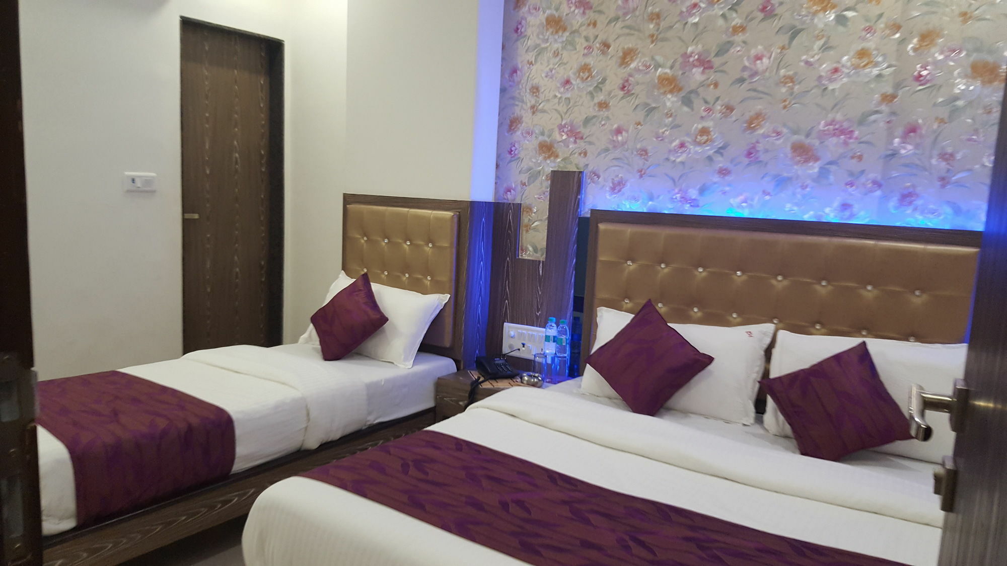 Hotel Sanjary Palace Mumbai Exterior photo